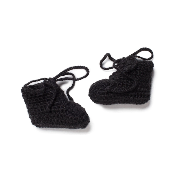 Hand-knitted baby shoes